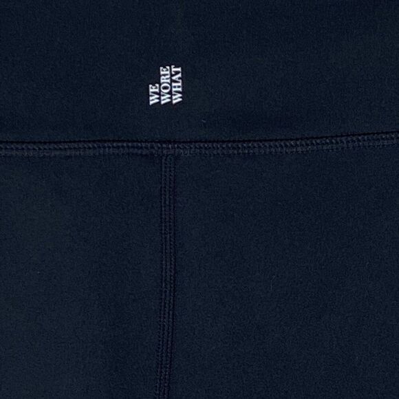 New WeWoreWhat Black Cut Out High Waist Biker Shorts Revolve, Size M - Picture 10 of 14